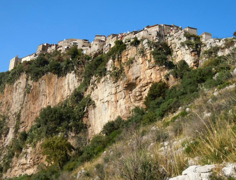 immagine per Sermoneta – Priverno – Fossanova – Bassiano – Norma – Cori