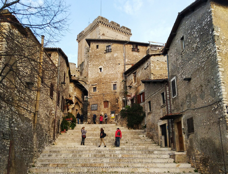 immagine per Sezze – Sermoneta – Priverno – Fossanova – Parco del Circeo – Norma – Piana delle Orme – Lago di Fogliano