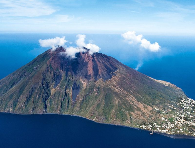 immagine per Panorami e suggestioni delle Isole Eolie